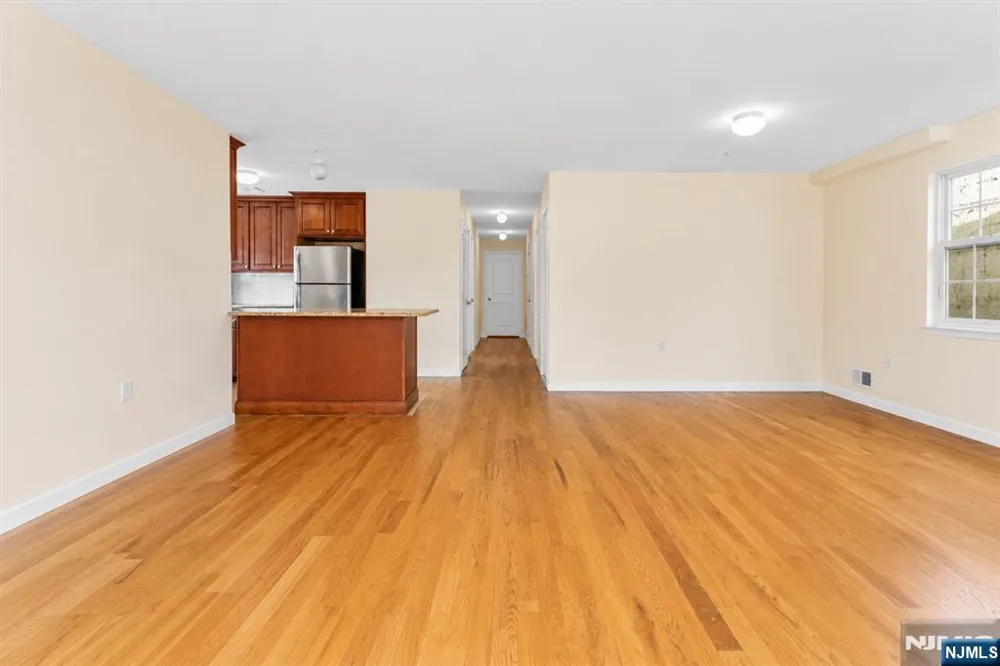453-455 Washington Street 2 Newark, NJ 07102