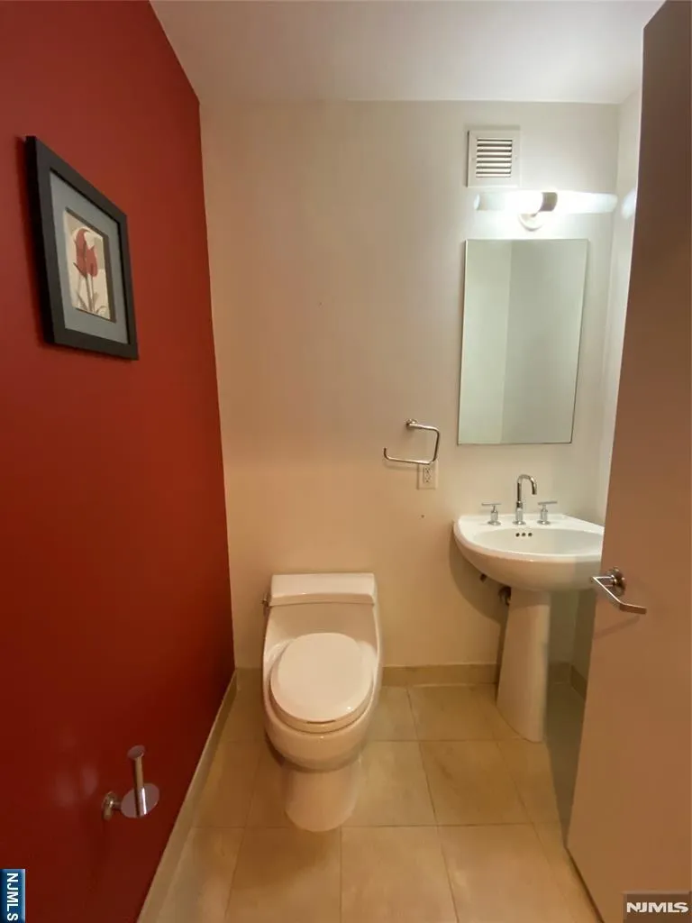 617 Hudson Park 617 Edgewater, NJ 07020