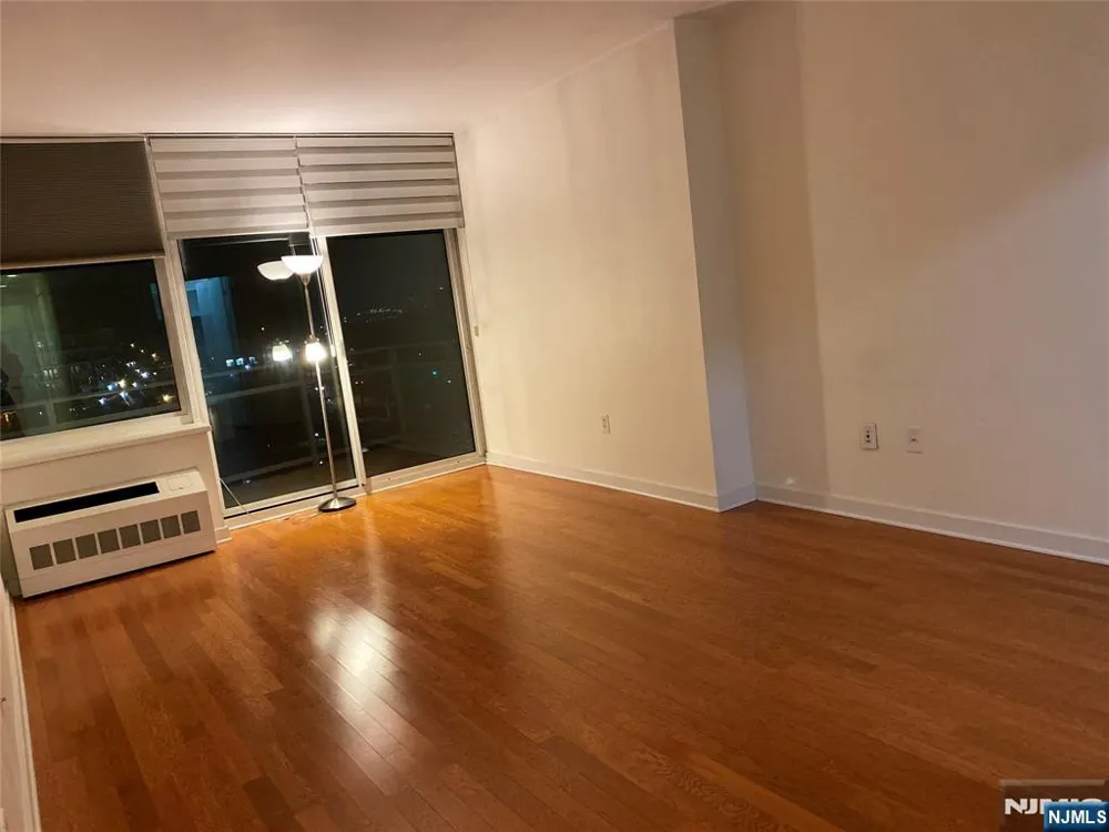 617 Hudson Park 617 Edgewater, NJ 07020