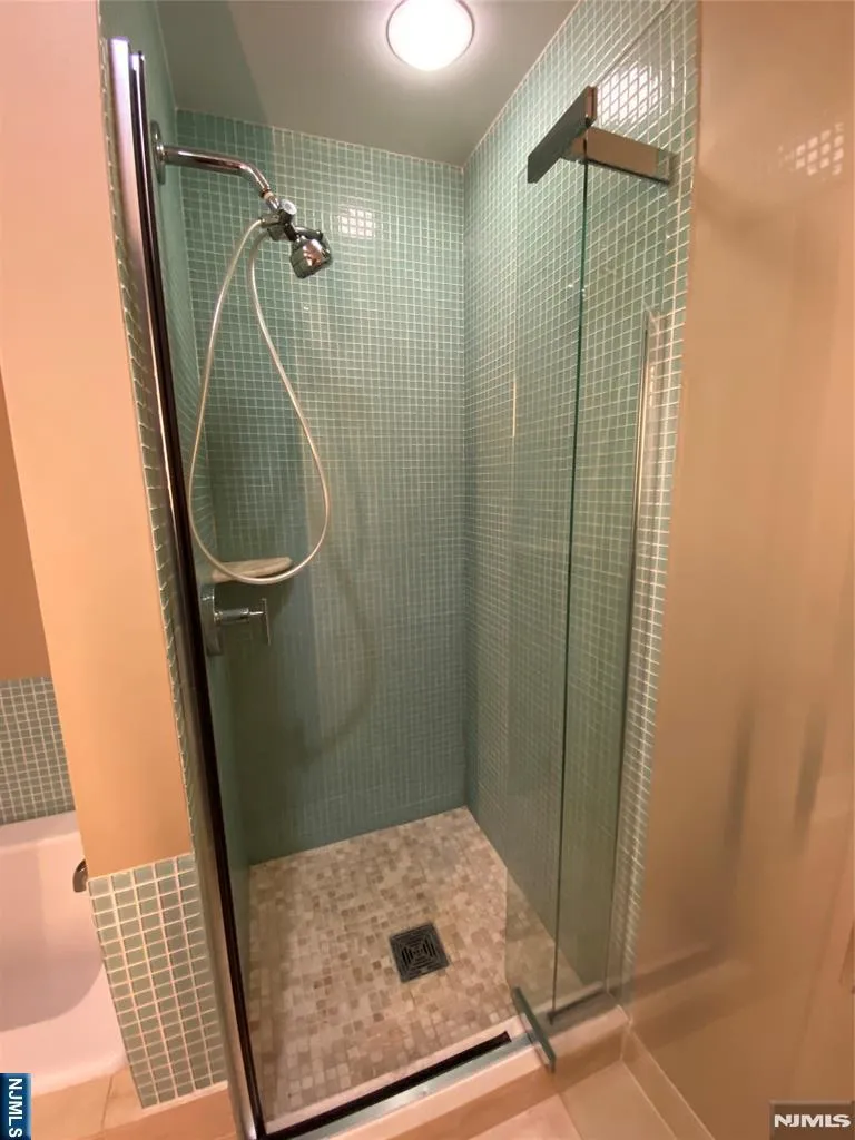 617 Hudson Park 617 Edgewater, NJ 07020