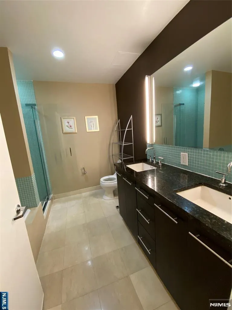617 Hudson Park 617 Edgewater, NJ 07020
