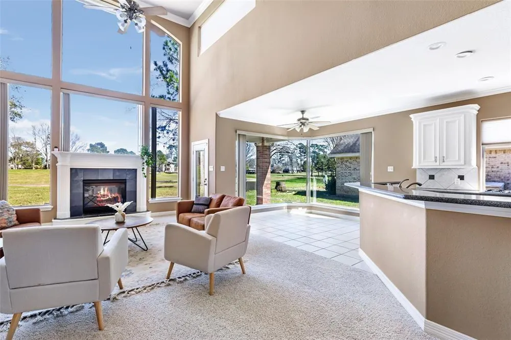 13930 Fountain View Drive Montgomery, TX 77356