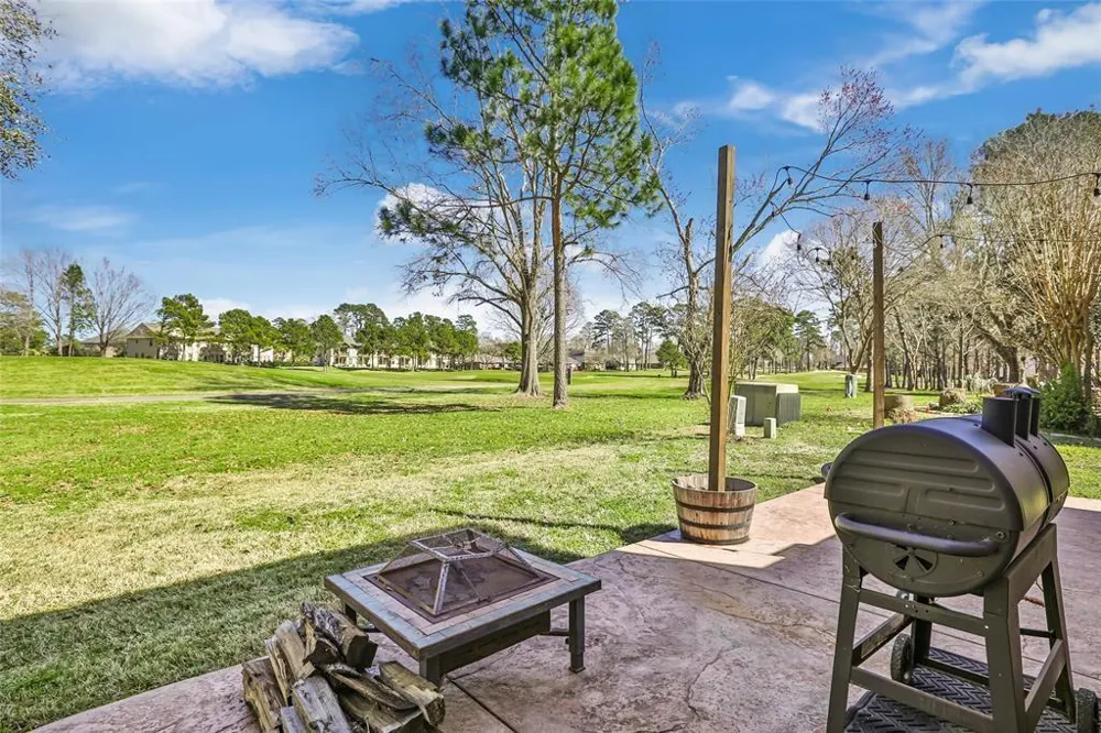 13930 Fountain View Drive Montgomery, TX 77356