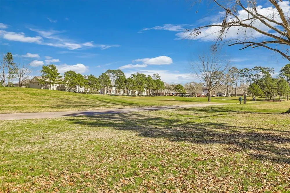 13930 Fountain View Drive Montgomery, TX 77356