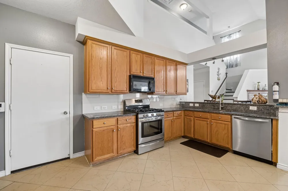 1006 Cove Crest Trail Fresno, TX 77545