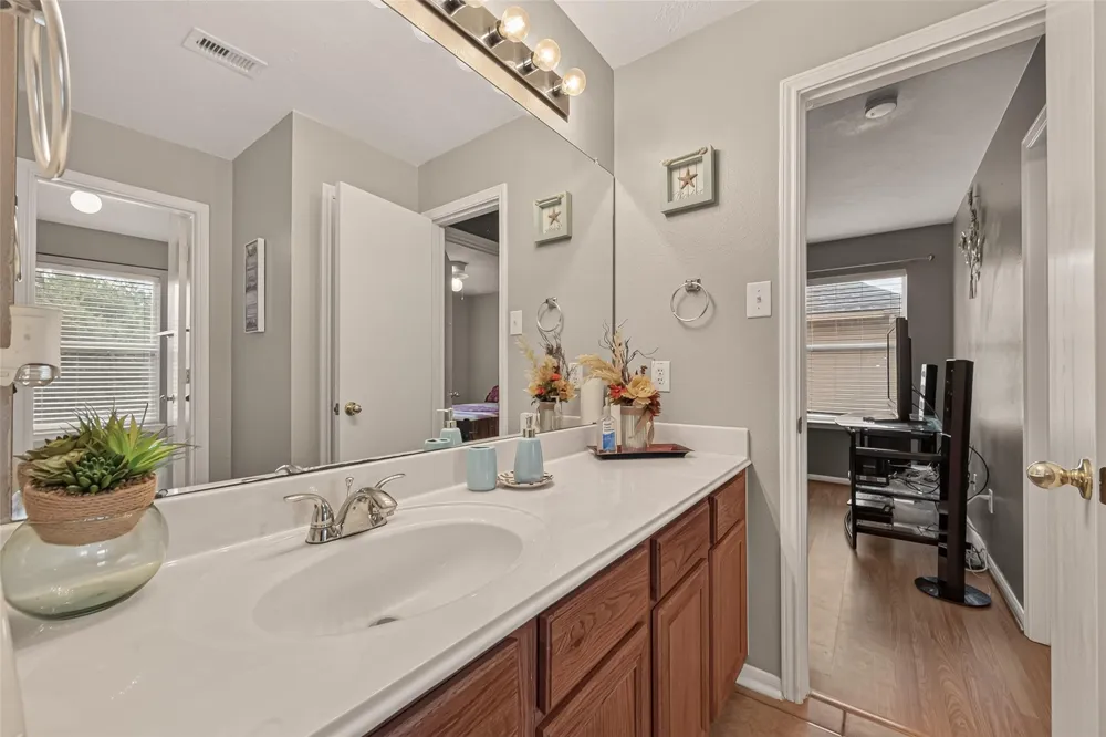1006 Cove Crest Trail Fresno, TX 77545