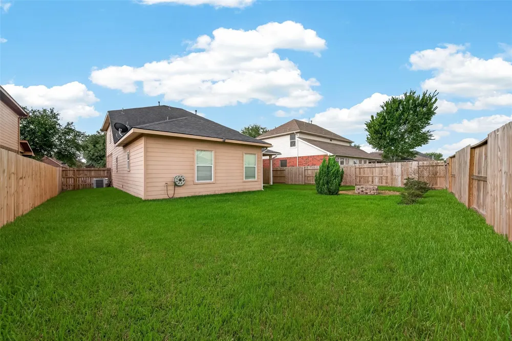 1006 Cove Crest Trail Fresno, TX 77545
