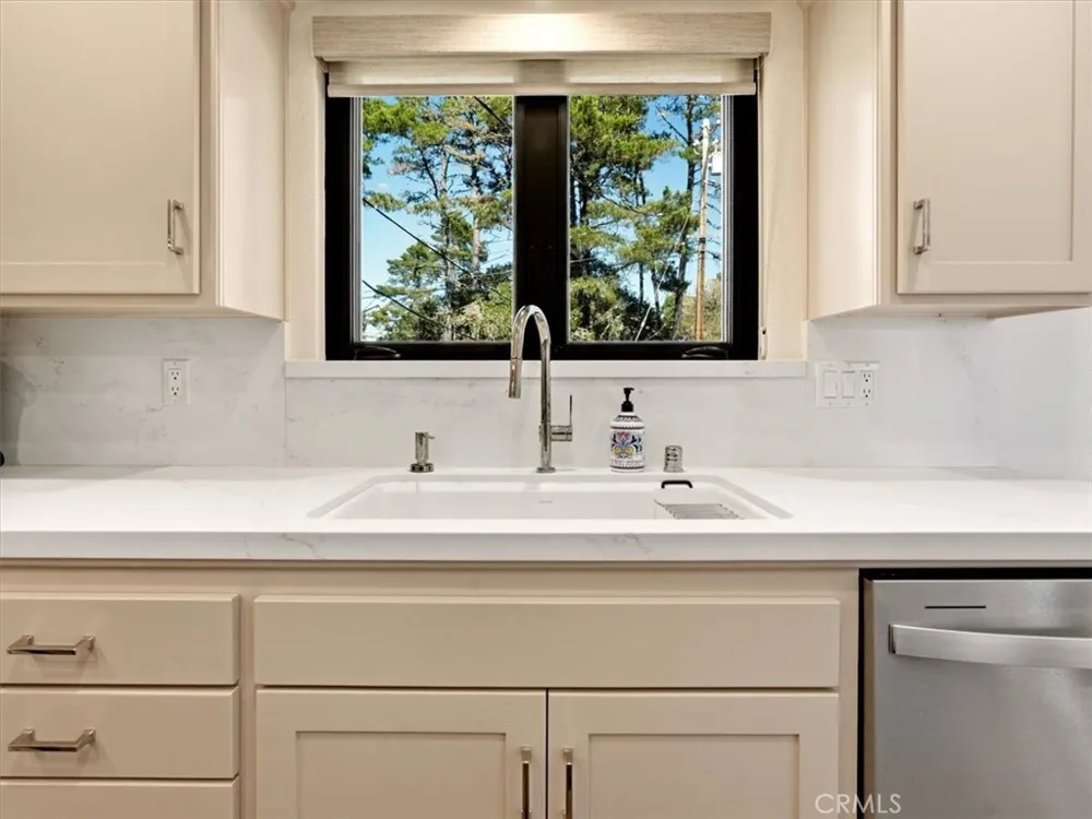 1927 Norwich Cambria, CA 93428
