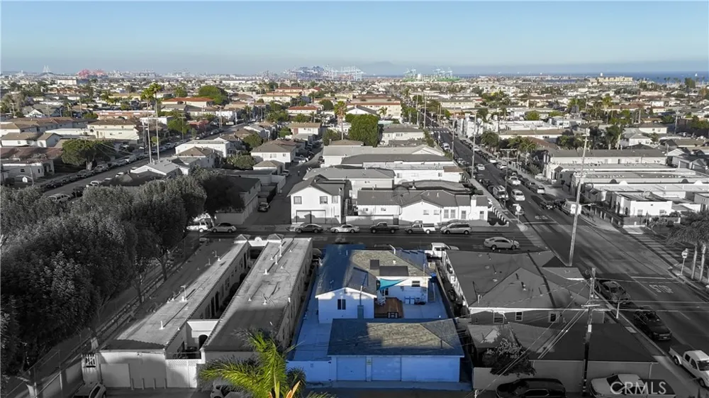 1631 S Cabrillo Los Angeles, CA 90731
