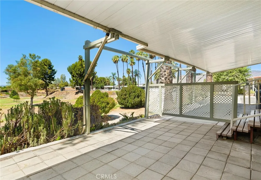 42751 E FLORIA AVENUE #16 Hemet, CA 92544