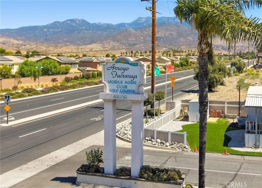 42751 E FLORIA AVENUE #16 Hemet, CA 92544