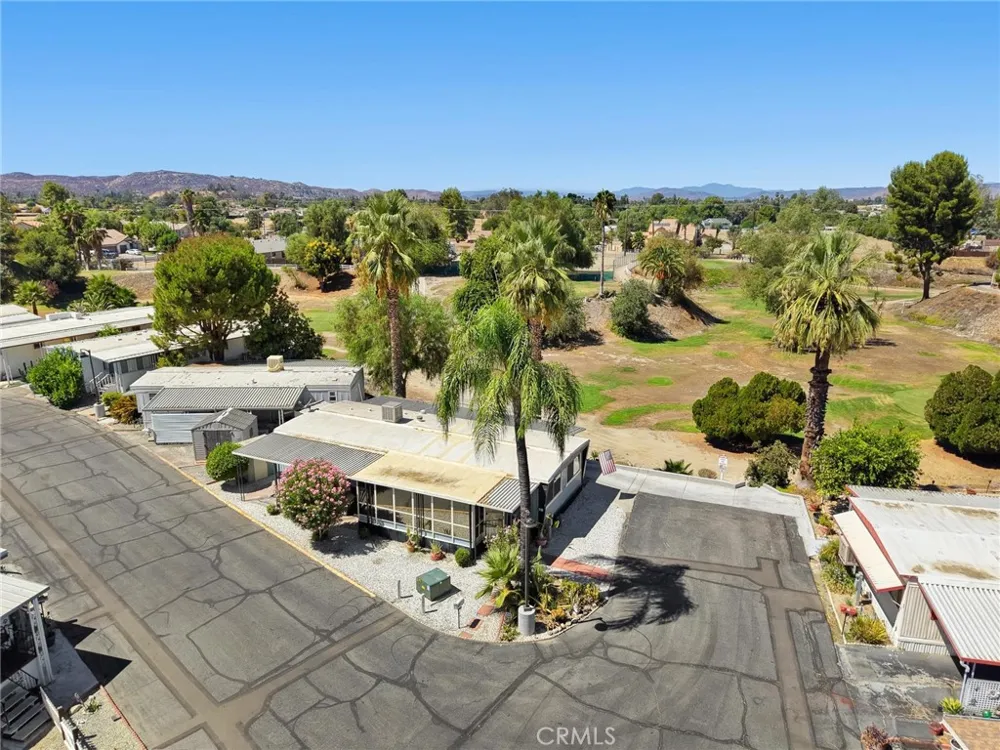 42751 E FLORIA AVENUE #16 Hemet, CA 92544