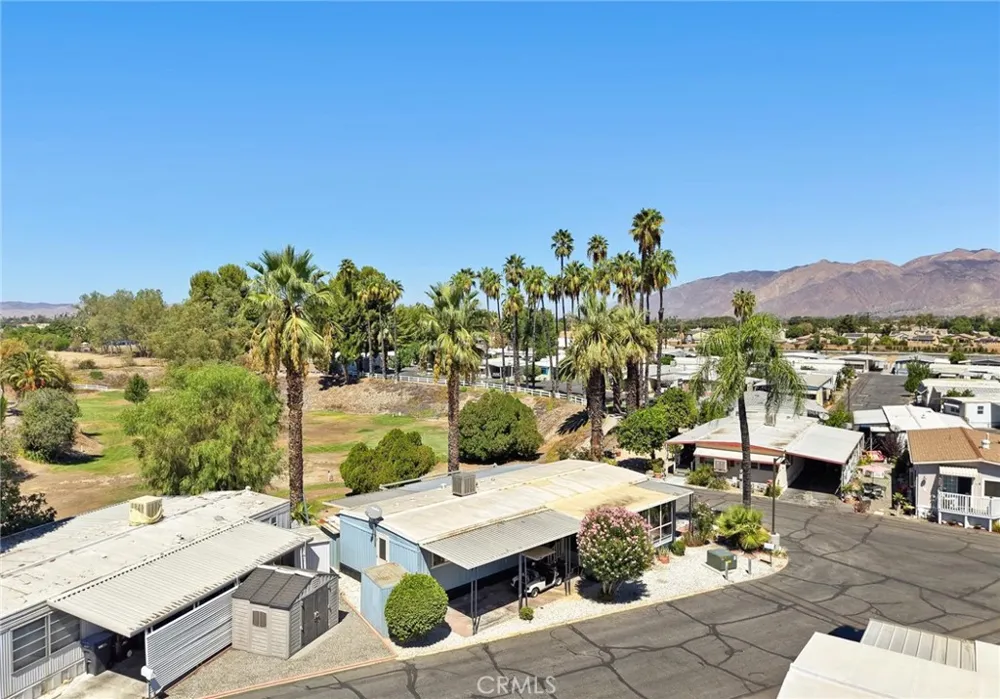 42751 E FLORIA AVENUE #16 Hemet, CA 92544