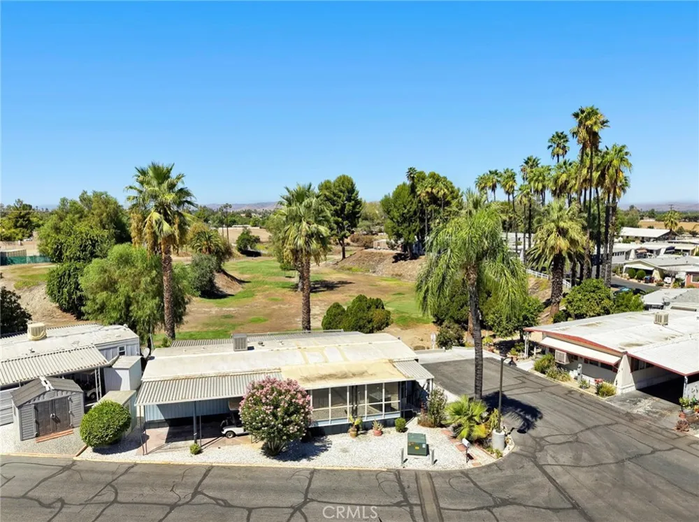 42751 E FLORIA AVENUE #16 Hemet, CA 92544