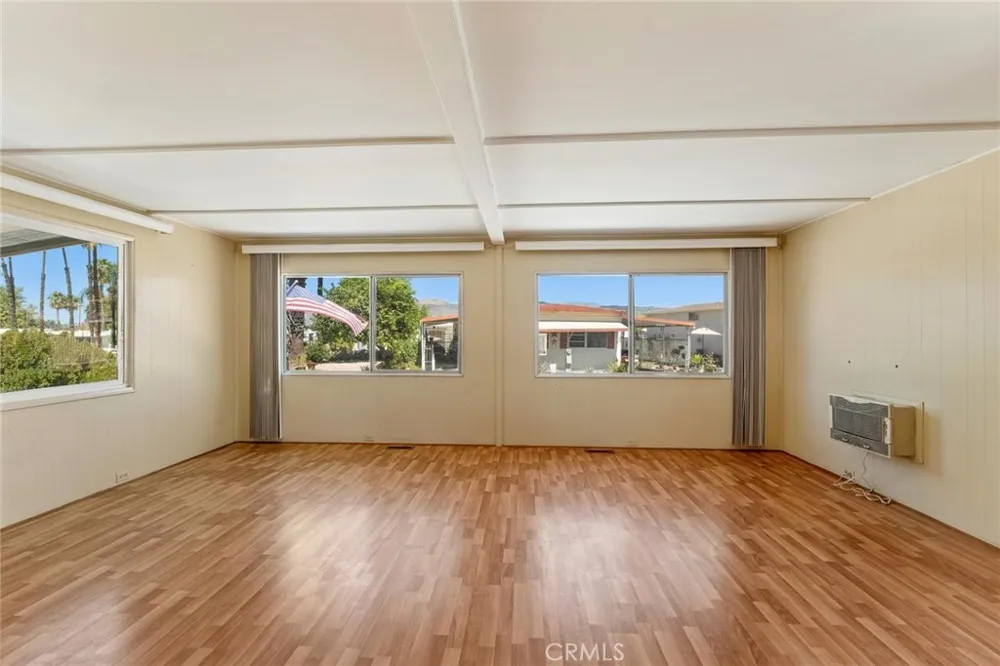42751 E FLORIA AVENUE #16 Hemet, CA 92544