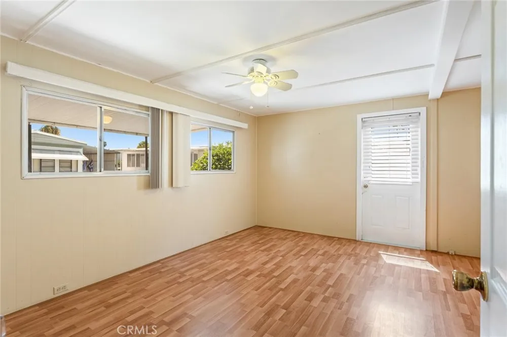 42751 E FLORIA AVENUE #16 Hemet, CA 92544