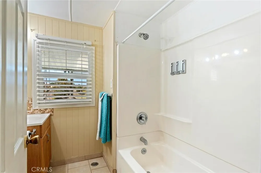 42751 E FLORIA AVENUE #16 Hemet, CA 92544