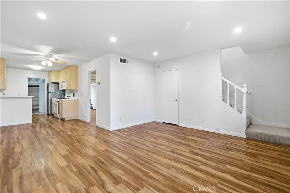 114 Lexington Costa Mesa, CA 92626