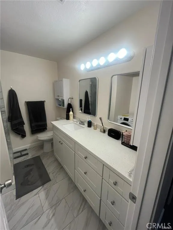 1230 Horn West Hollywood, CA 90069