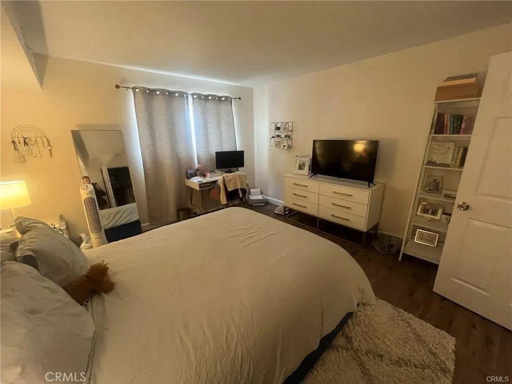 1230 Horn West Hollywood, CA 90069