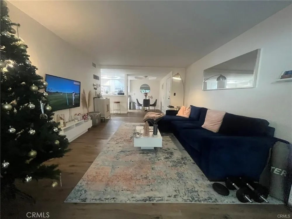 1230 Horn West Hollywood, CA 90069