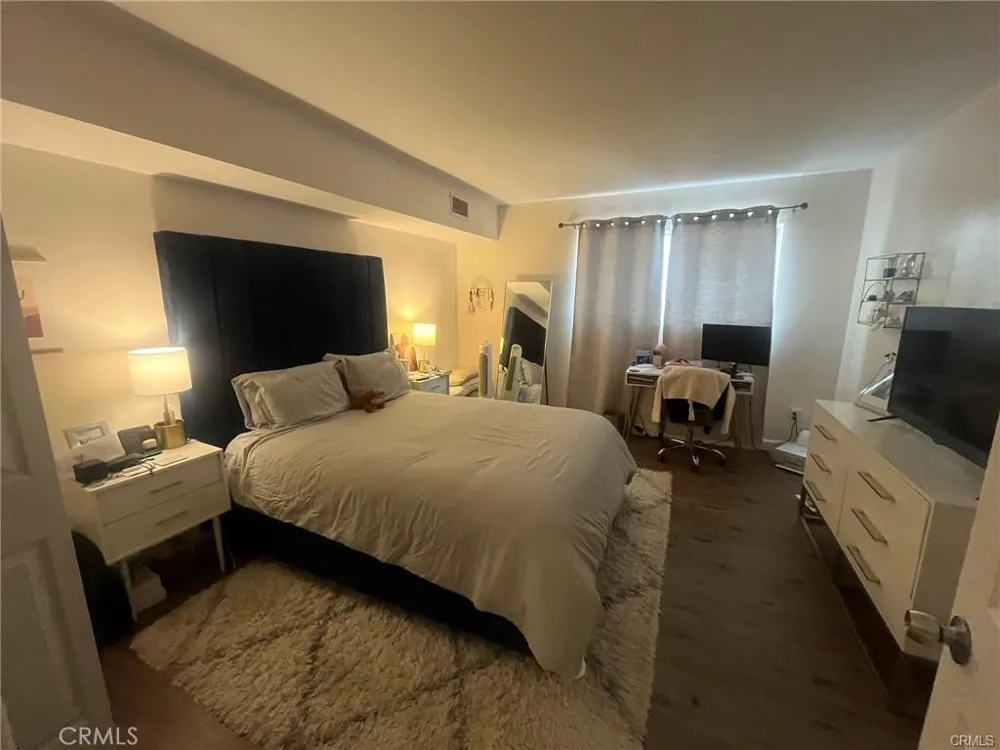 1230 Horn West Hollywood, CA 90069