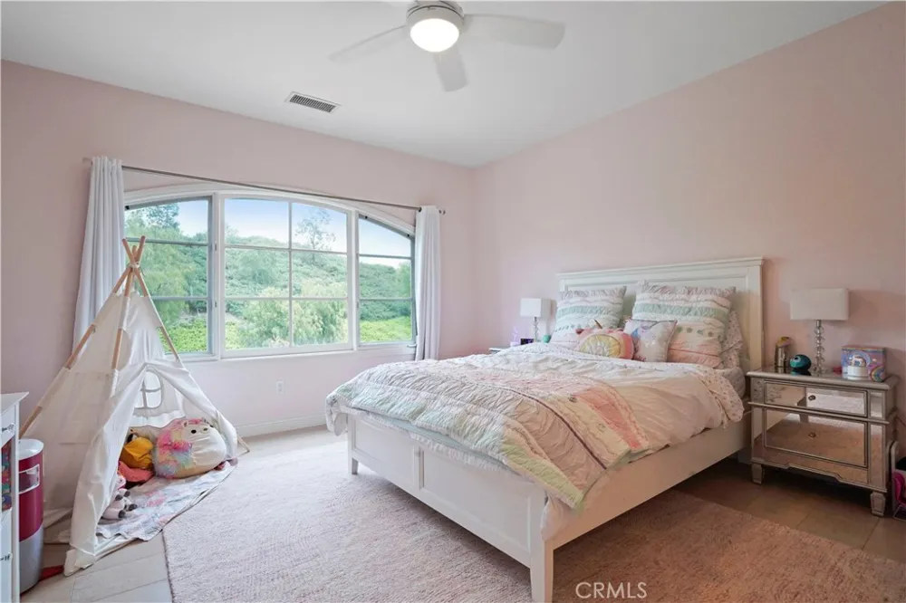 25418 Cumberland Calabasas, CA 91302