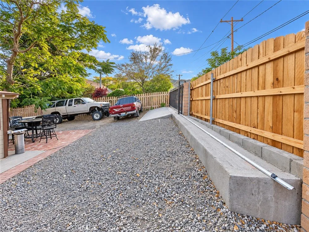 4124 Spruce Trail Frazier Park, CA 93225