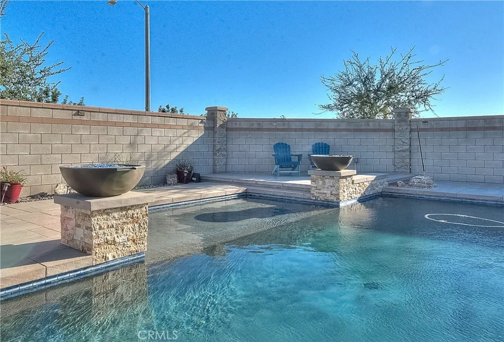 6944 Nottoway Court Eastvale, CA 91752