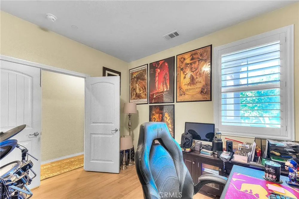 6944 Nottoway Court Eastvale, CA 91752