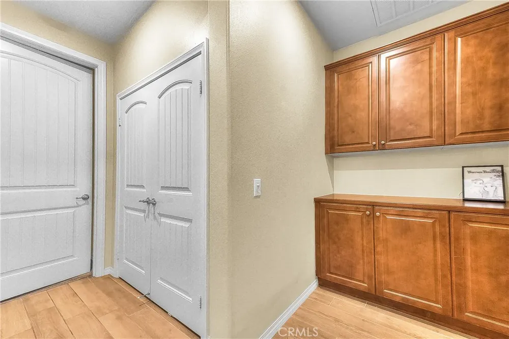 6944 Nottoway Court Eastvale, CA 91752