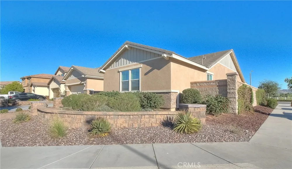 6944 Nottoway Court Eastvale, CA 91752