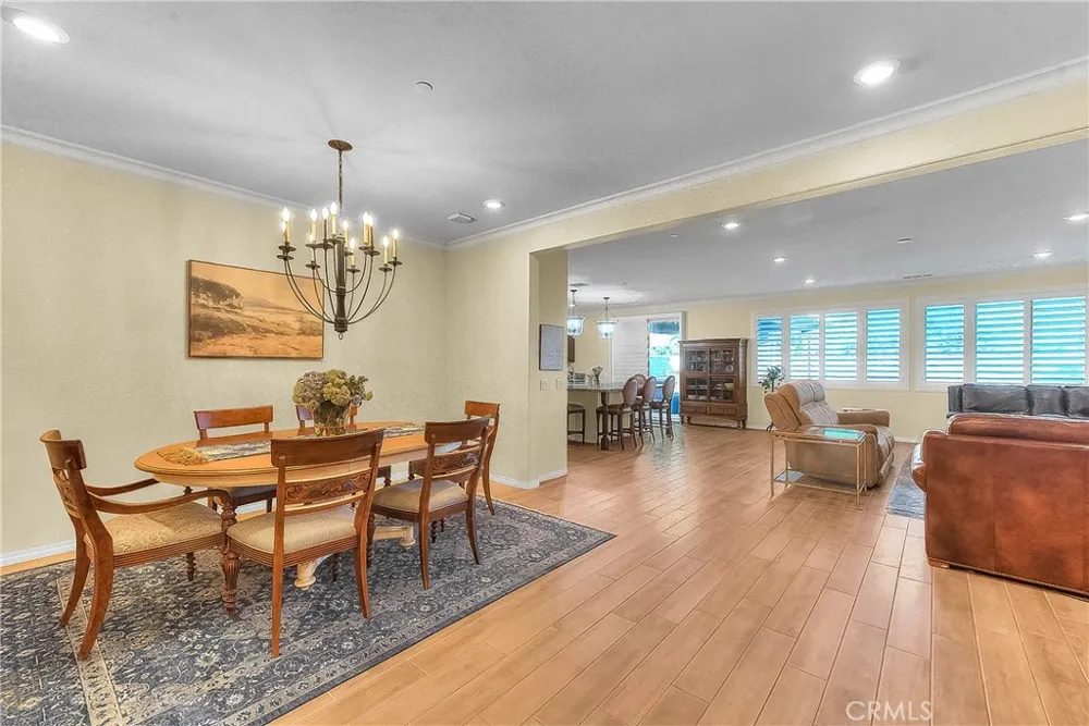 6944 Nottoway Court Eastvale, CA 91752
