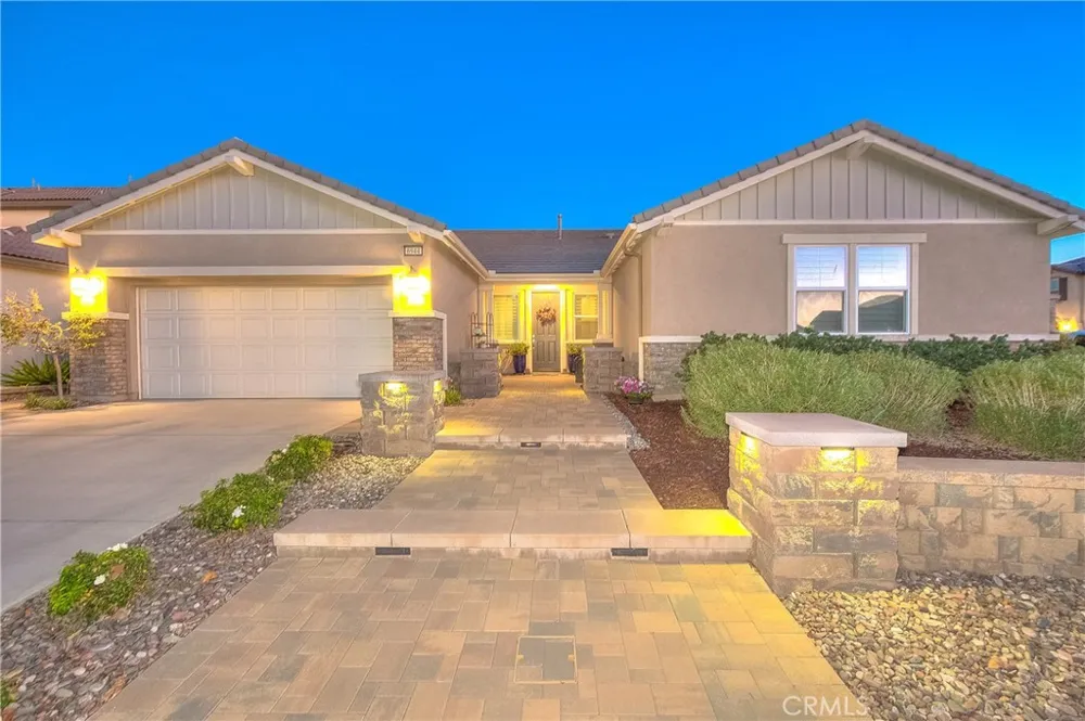 6944 Nottoway Court Eastvale, CA 91752