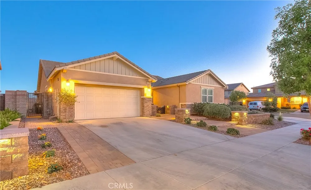 6944 Nottoway Court Eastvale, CA 91752
