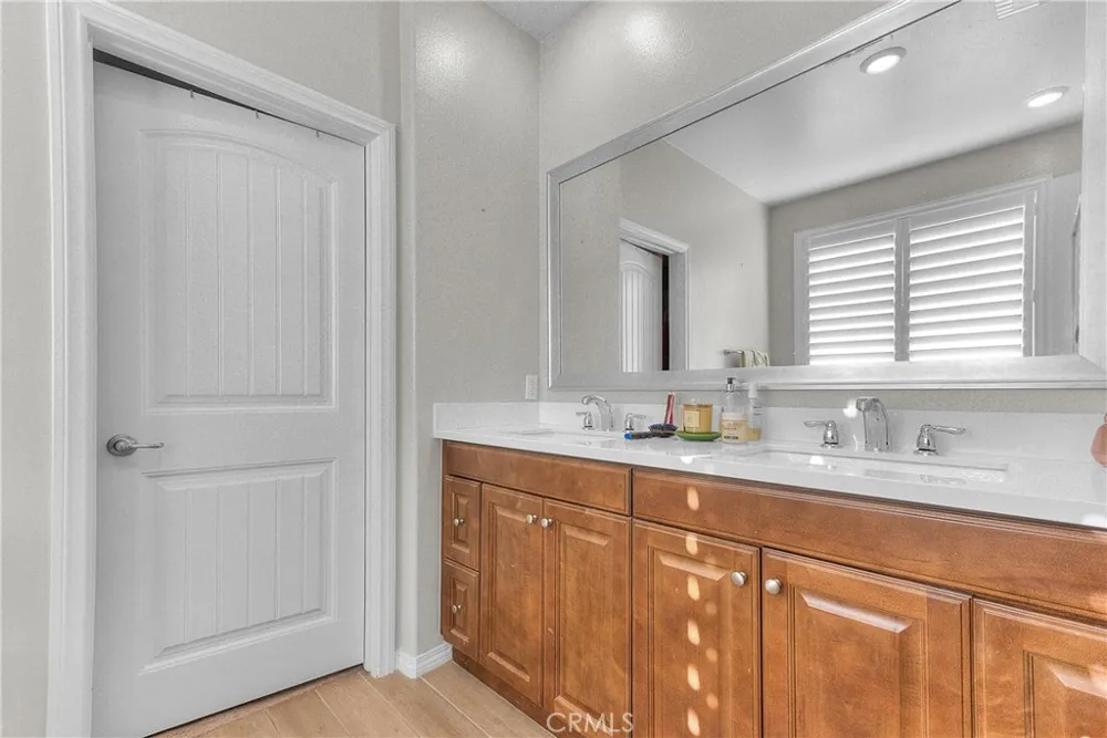 6944 Nottoway Court Eastvale, CA 91752