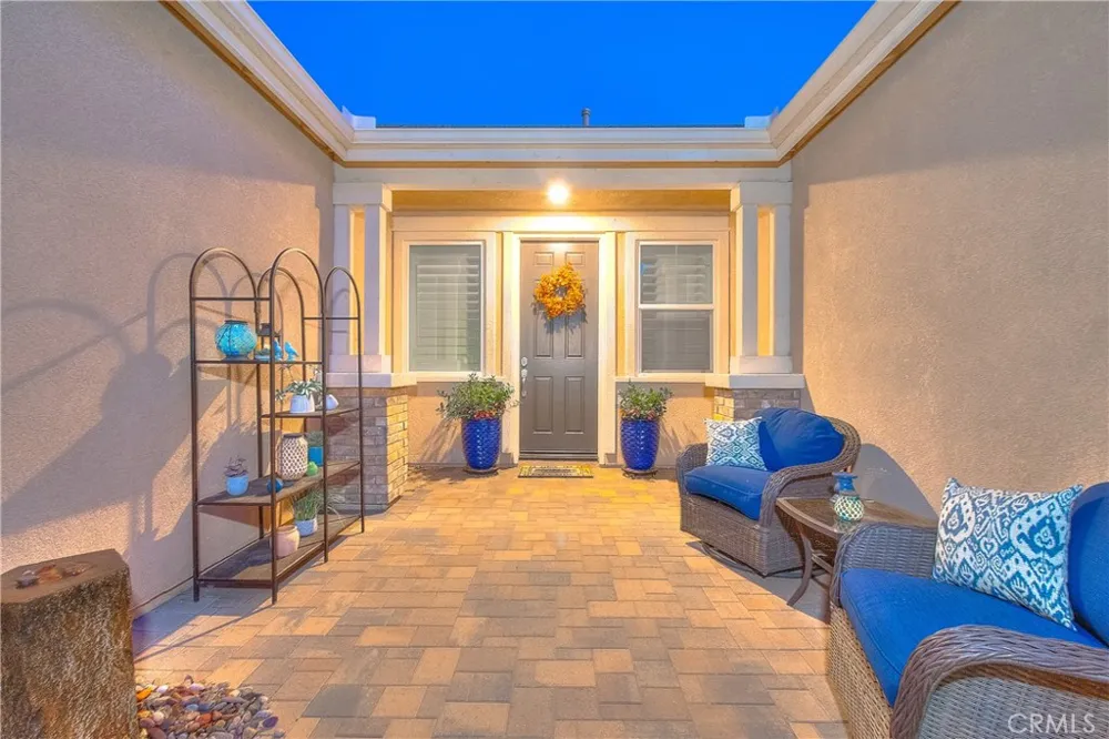 6944 Nottoway Court Eastvale, CA 91752