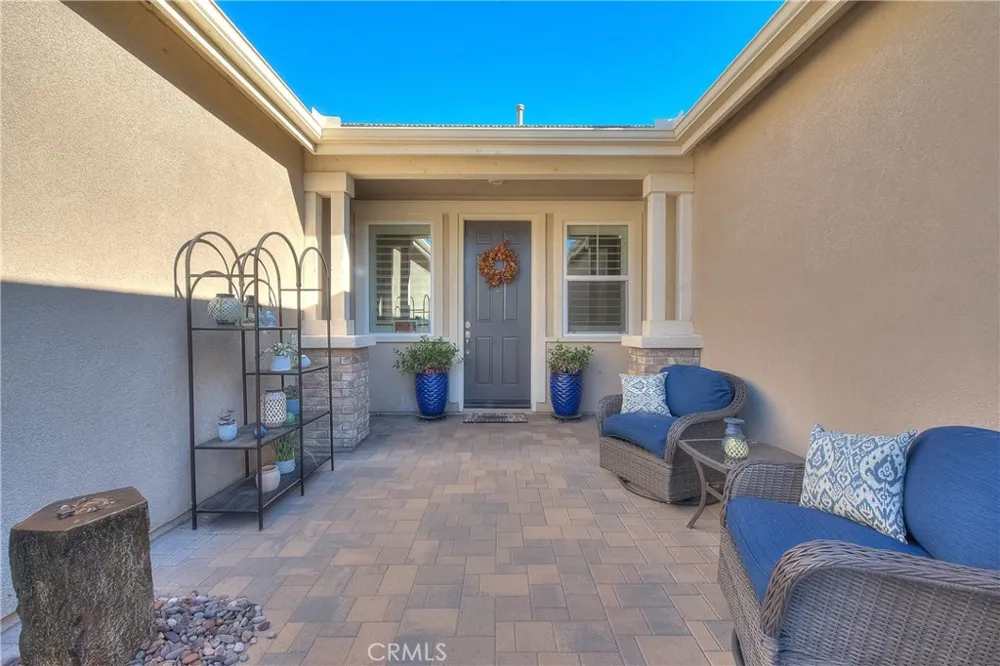 6944 Nottoway Court Eastvale, CA 91752