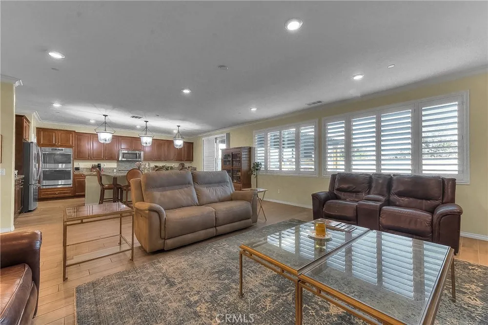 6944 Nottoway Court Eastvale, CA 91752