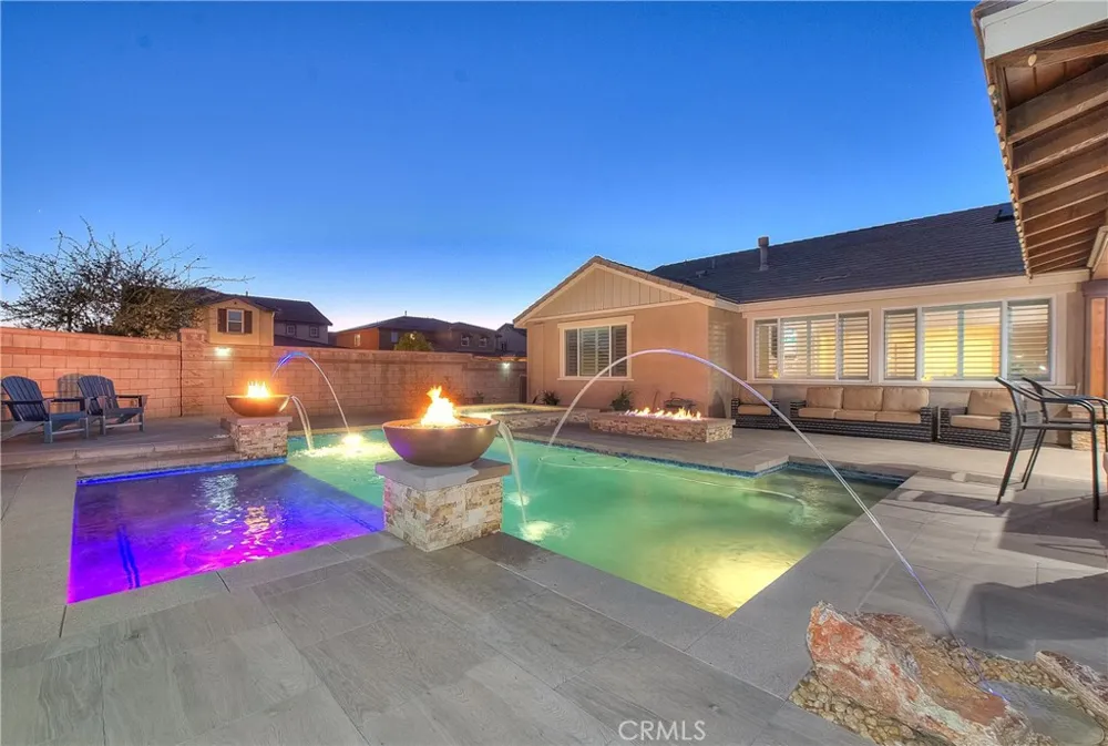 6944 Nottoway Court Eastvale, CA 91752