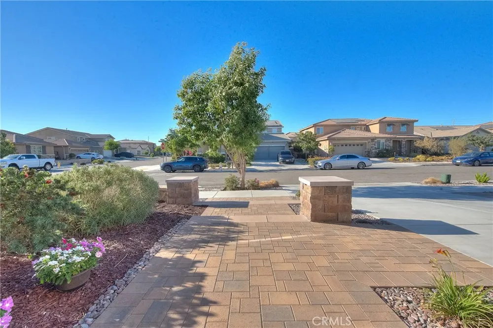 6944 Nottoway Court Eastvale, CA 91752