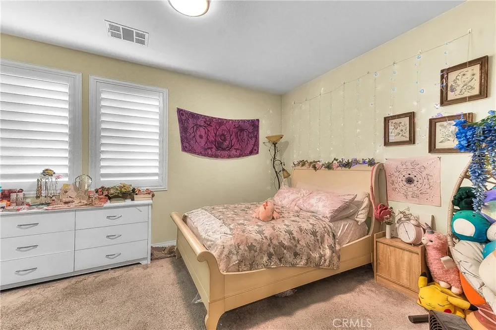 6944 Nottoway Court Eastvale, CA 91752