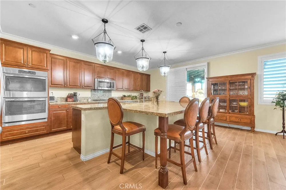 6944 Nottoway Court Eastvale, CA 91752