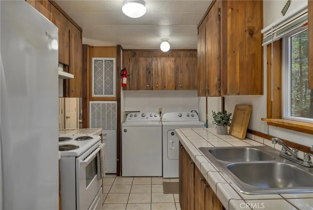 15070 Pinon Magalia, CA 95954