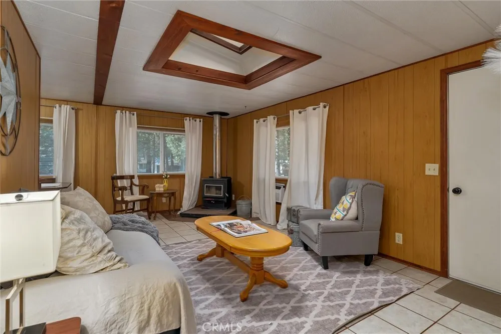 15070 Pinon Magalia, CA 95954