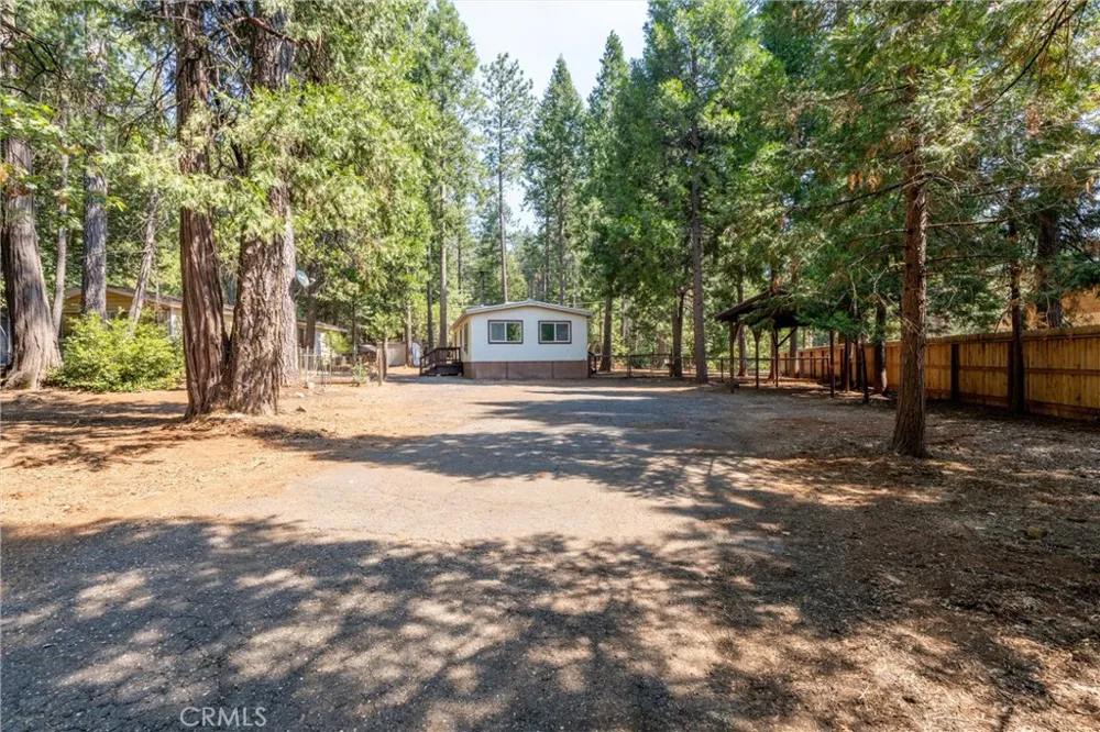 15070 Pinon Magalia, CA 95954