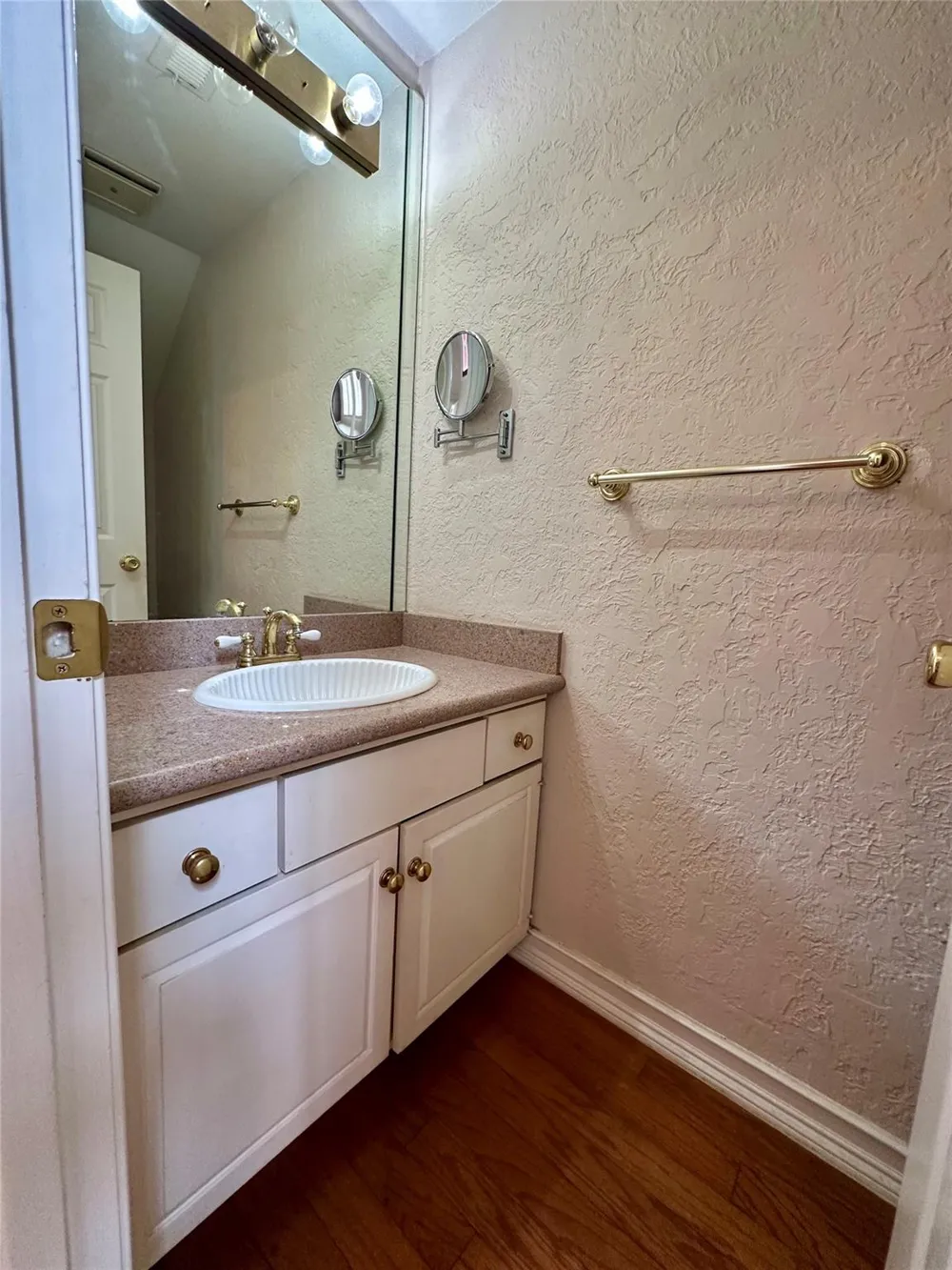 5849 Sugar Hill Drive Houston, TX 77057