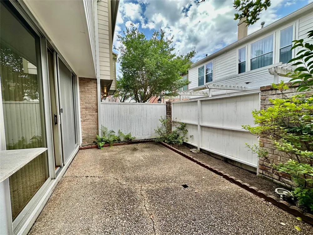 5849 Sugar Hill Drive Houston, TX 77057