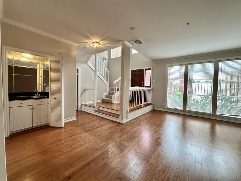 5849 Sugar Hill Drive Houston, TX 77057