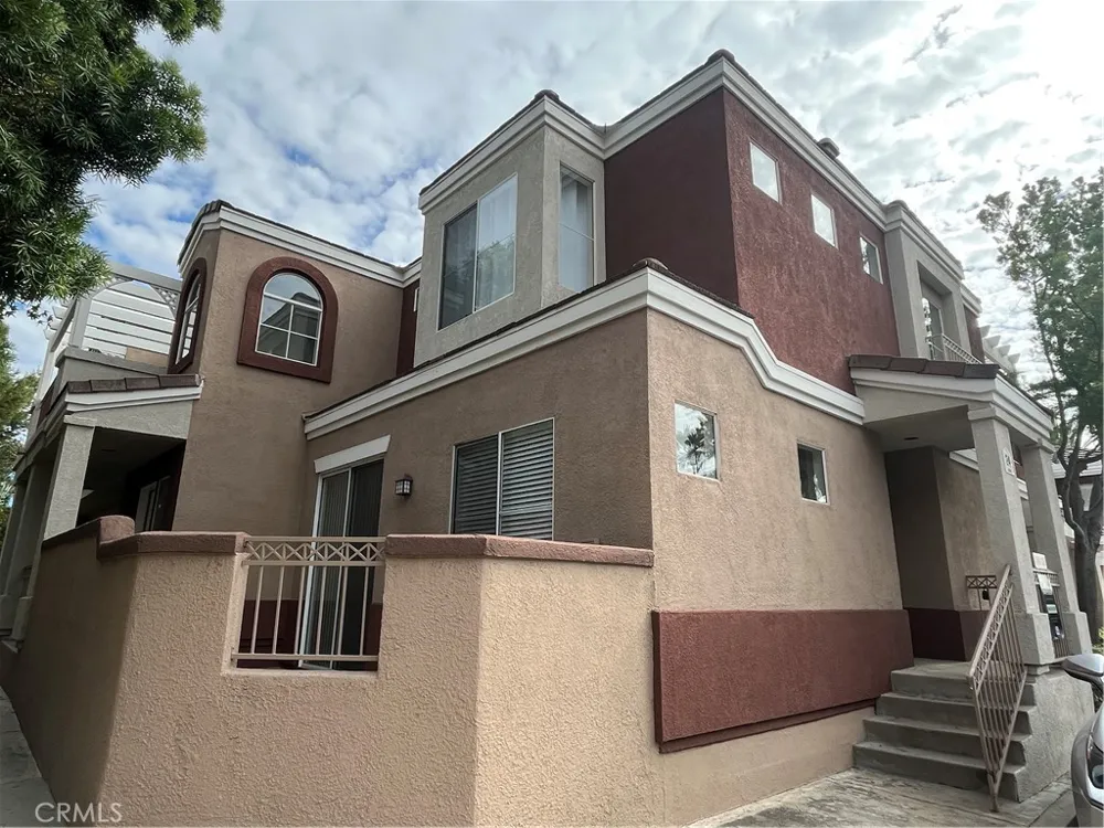 24 Mission Court Lake Forest, CA 92610